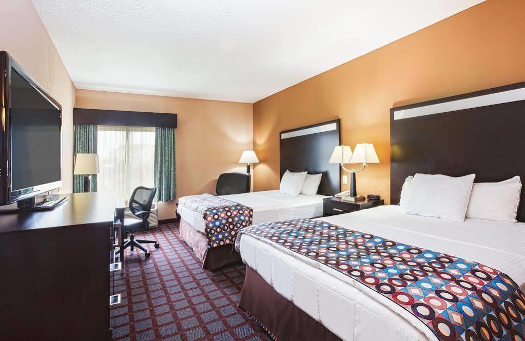 Hotel La Quinta By Wyndham Indianapolis Airport Plainfield Esterno foto
